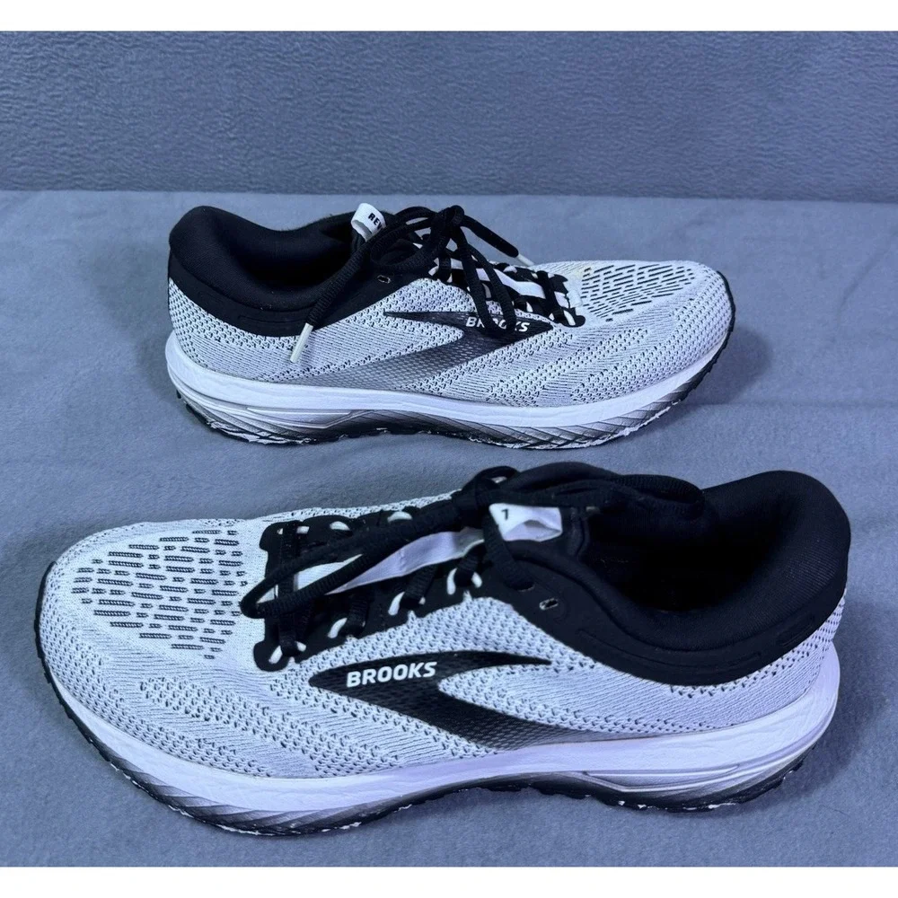 Brooks Revel 7 Shoes Mens 9 D White Gray Black Running Sneakers 110435 Modern